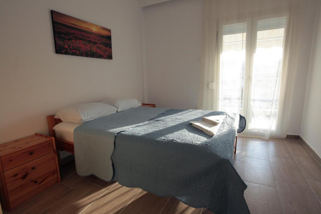 Apartment Chrisandro Nea Kallikrateia Екстериор снимка