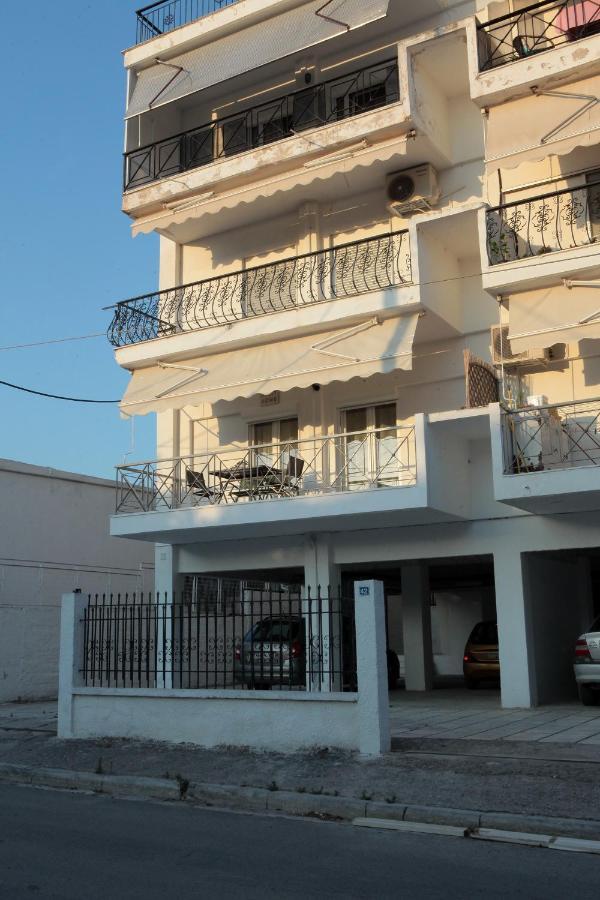 Apartment Chrisandro Nea Kallikrateia Екстериор снимка